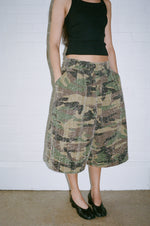CAMO TEXTURED BALLOON SHORTS