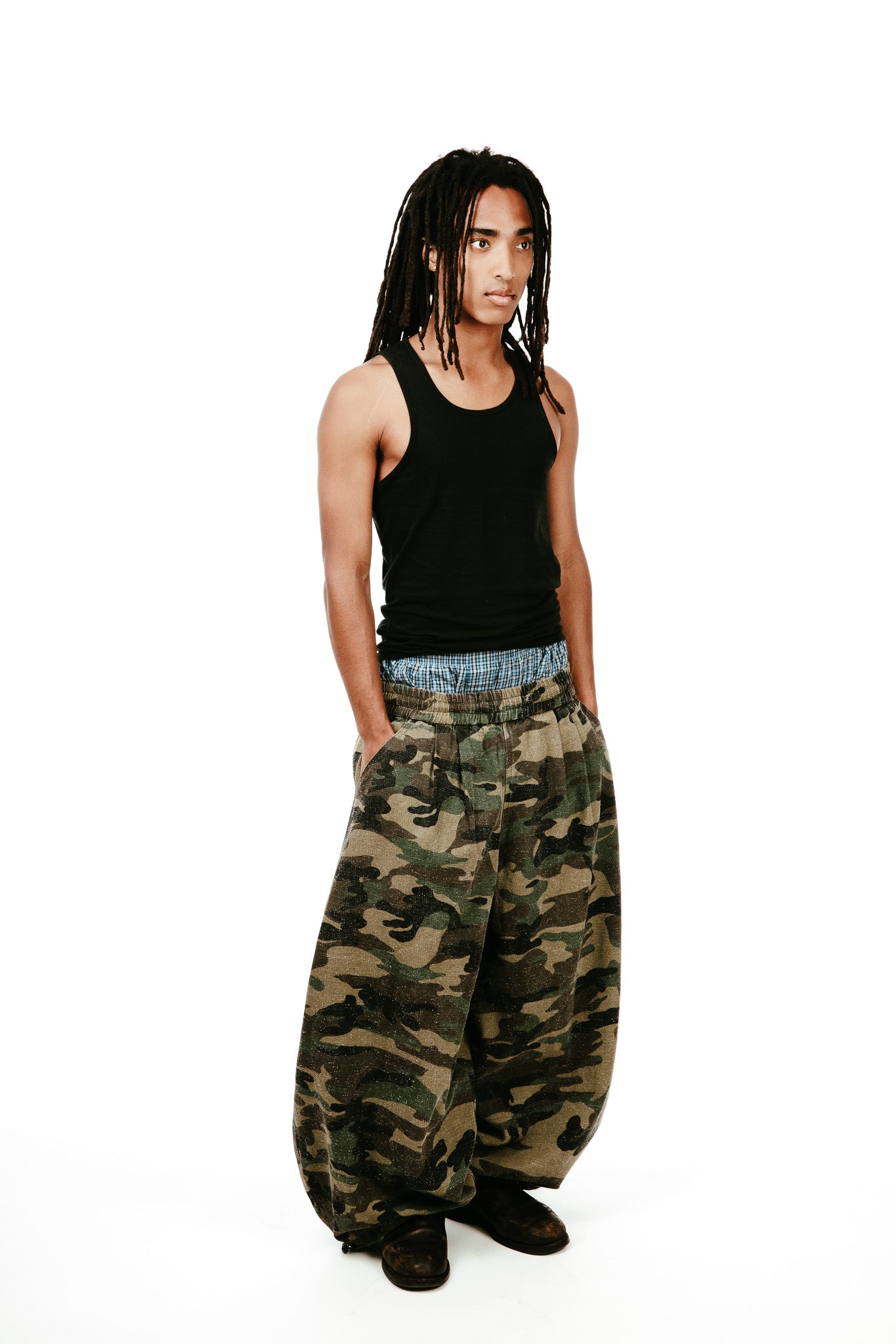 CAMO BALLOON PANTS