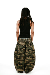 CAMO BALLOON PANTS